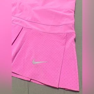 Nike Pleated Tennis Skirt Skort in fuchsia pink